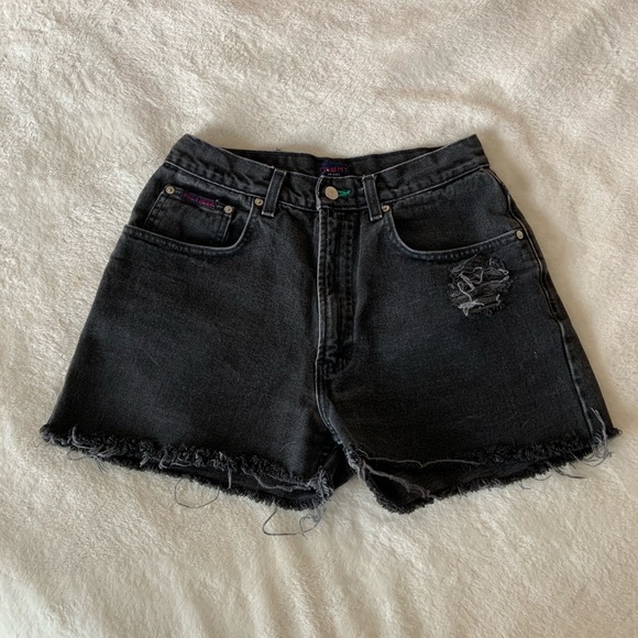 Vintage Tommy Hilfiger • Black Denim Cutoffs - Picture 3 of 5